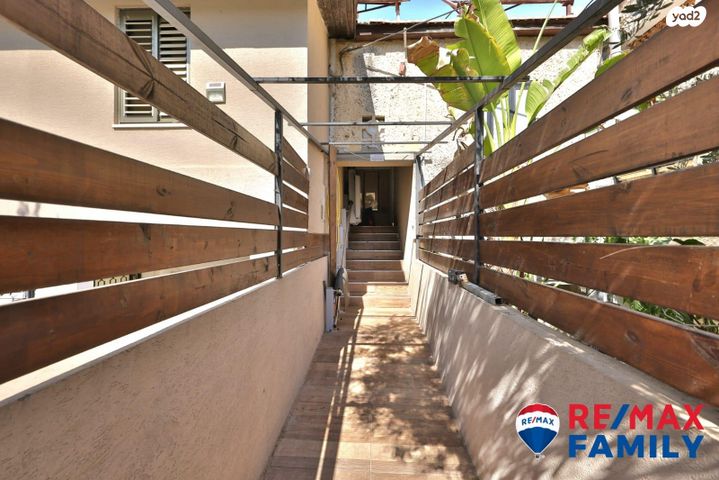 דירה, שמואל עזר, גבעה א', שביט, קרית אתא