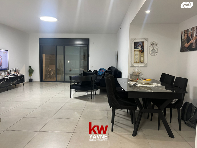 דירה, הנמל, נאות רבין, יבנה