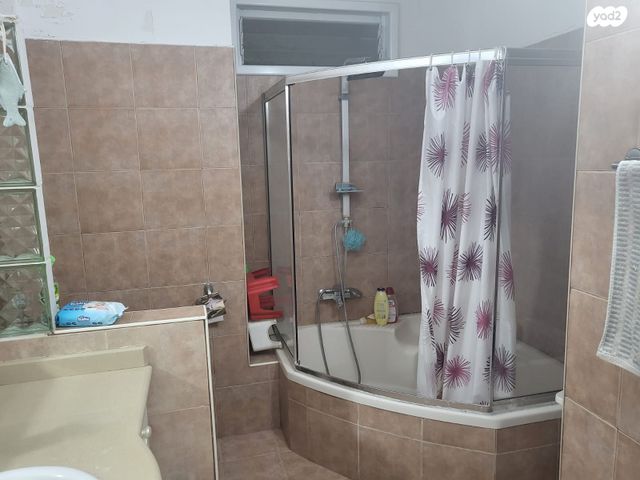 דירה, כובשי החרמון, בת ים