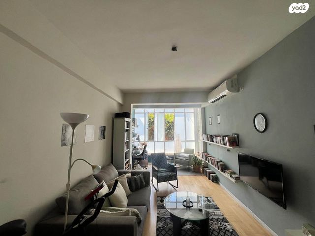 דירה, דרך השלום, תל חיים, תל אביב יפו