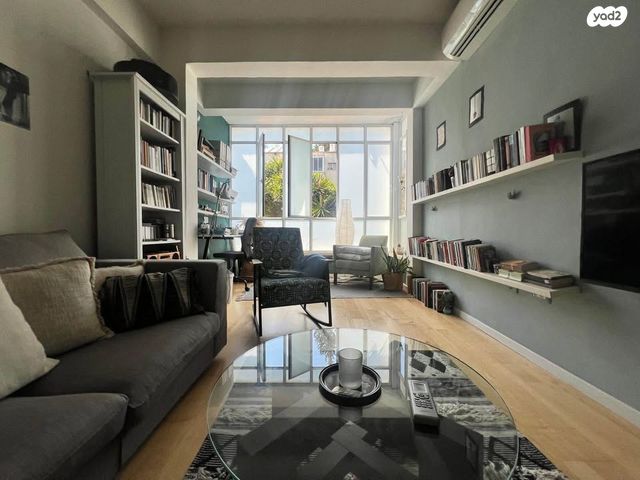 דירה, דרך השלום, תל חיים, תל אביב יפו