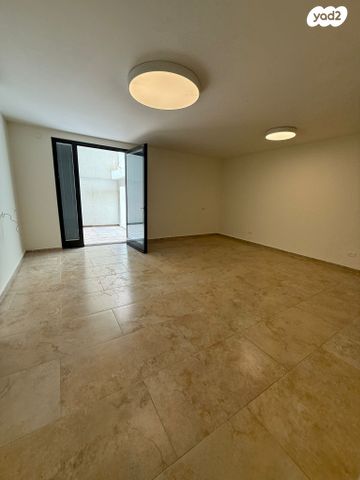 דירת גן, פרישמן, הצפון הישן - דרום, תל אביב יפו