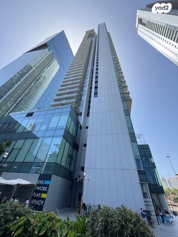 מונטיפיורי, הרכבת