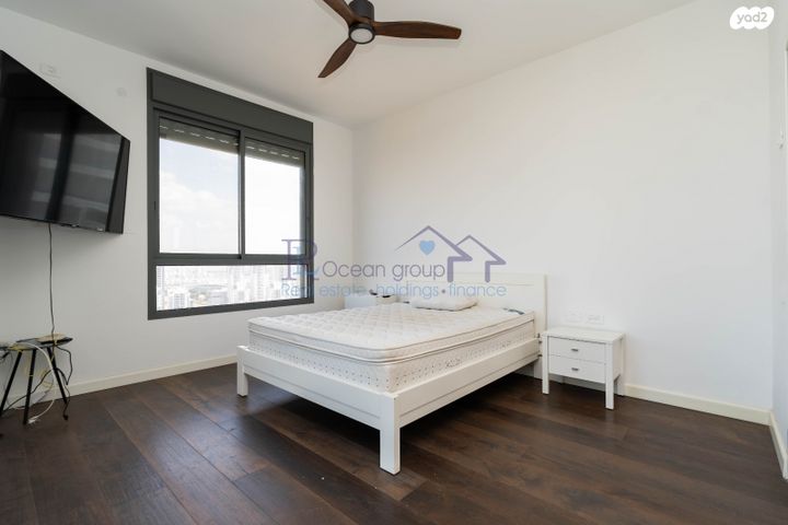 גג/ פנטהאוז, דווייט דייוויד איזנהאואר 5, אגמים, נתניה