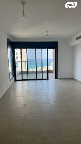 דירה, אמנון ליפקין שחק 4, נוף הטיילת, נתניה