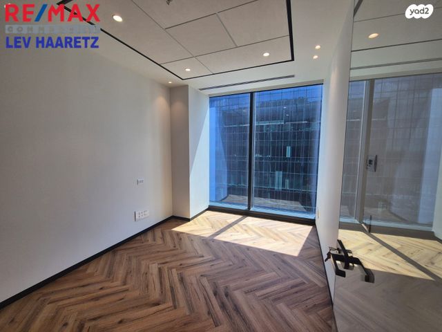 משרדים, החרש, אזור תעשיה נווה נאמן, הוד השרון