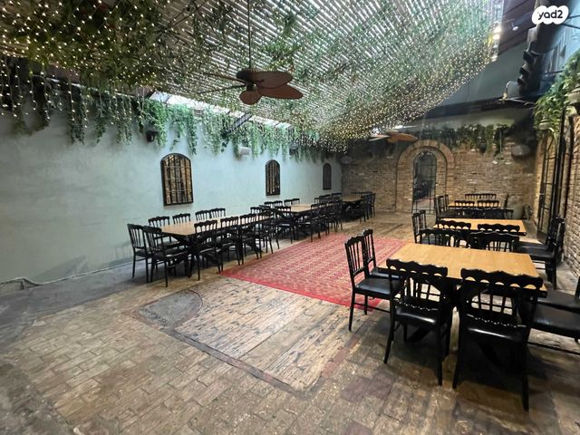 אולמות, אוריאל אקוסטה, פלורנטין, תל אביב יפו