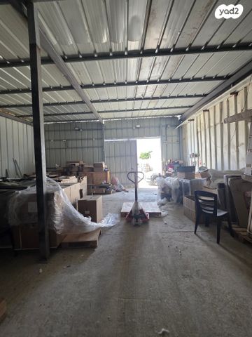 מחסנים, התעשייה, אזור תעשיה קרית אתא, קרית אתא