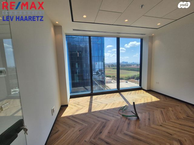 משרדים, החרש, אזור תעשיה נווה נאמן, הוד השרון