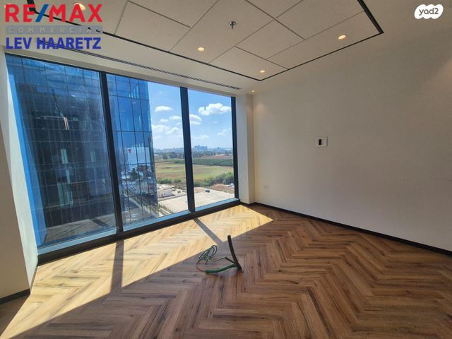 משרדים, החרש, אזור תעשיה נווה נאמן, הוד השרון