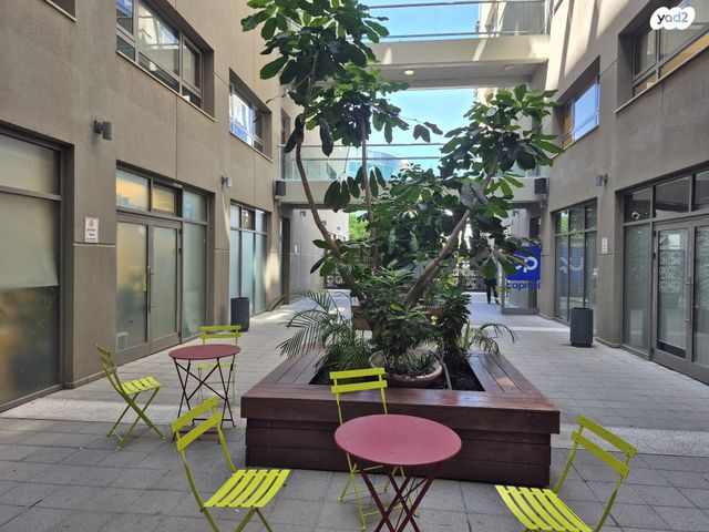 משרדים, הנגר, אזור תעשיה נווה נאמן, הוד השרון