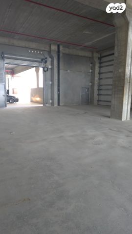 מבני תעשיה, בן ציון גליס, פארק עסקים ירקון / אזור תעשיה סגולה, פתח תקווה