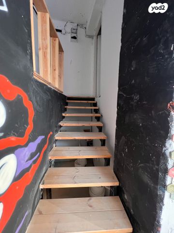 חנויות/ שטח מסחרי, שרה, שער פלמר, תחנת רכבת השמונה, חיפה