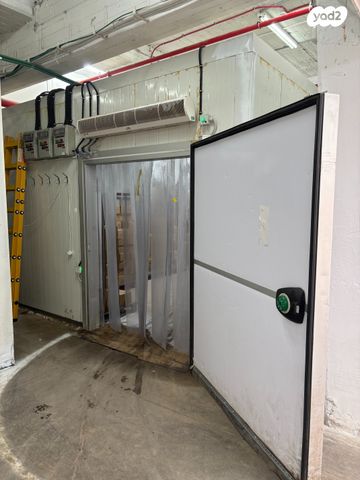 מחסנים, פארק עסקים ירקון / אזור תעשיה סגולה, פתח תקווה