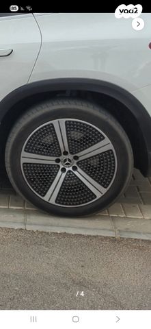 מרצדס-בנץ EQE SUV