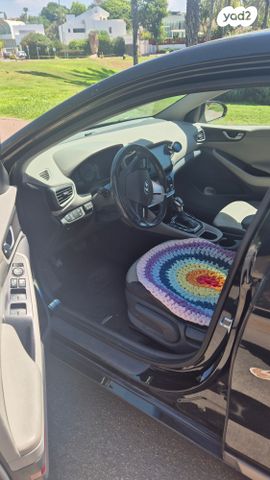 יונדאי איוניק