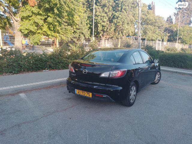 מודעת רכב מאזדה 3