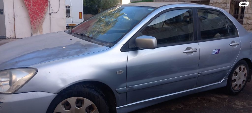 מיצובישי לנסר