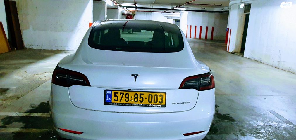 מודעת רכב טסלה מודל 3