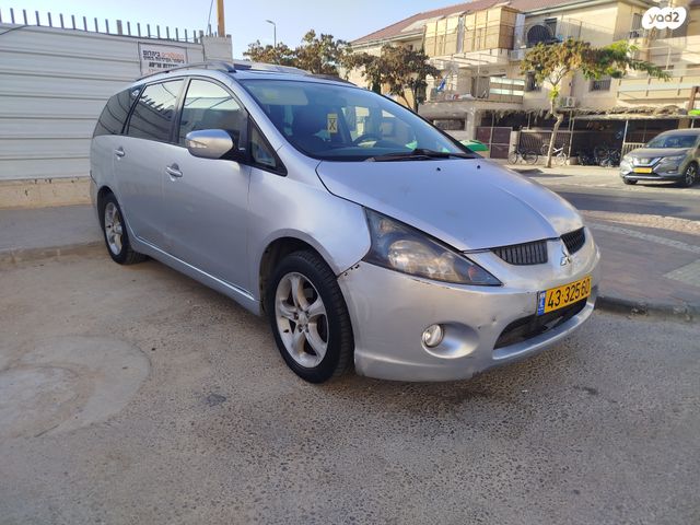 מודעת רכב מיצובישי גרנדיס