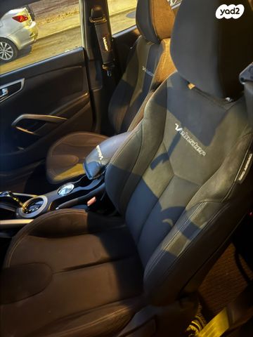 יונדאי ולוסטר