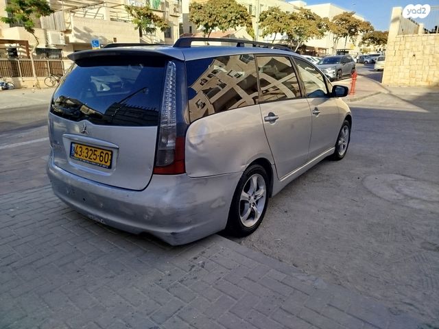 מיצובישי גרנדיס