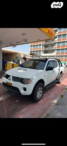 מיצובישי טרייטון / L200