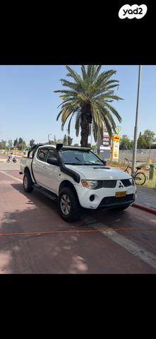 מודעת רכב מיצובישי טרייטון / L200
