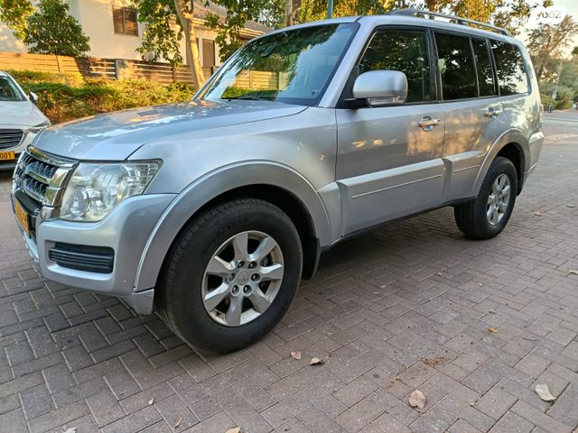 מודעת רכב מיצובישי פג'רו