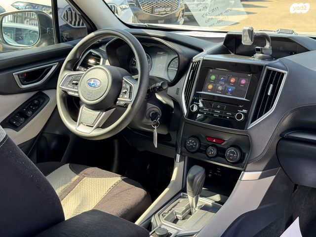 סובארו פורסטר