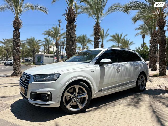 מודעת רכב אאודי Q7