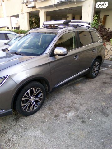 מיצובישי אאוטלנדר