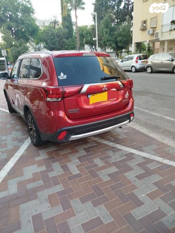 מיצובישי אאוטלנדר