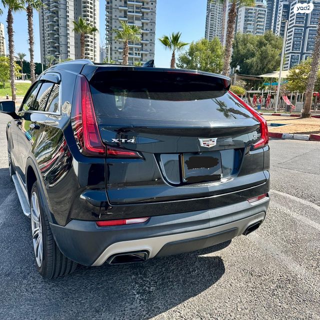 קאדילק XT4