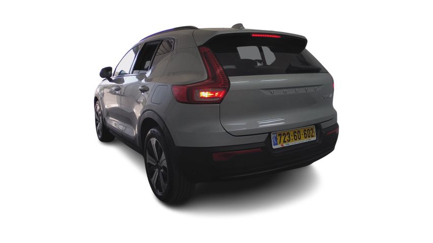 וולוו XC40