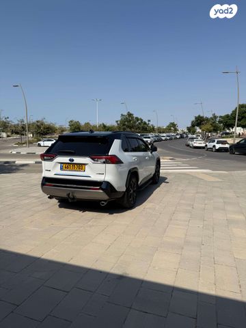 טויוטה RAV4