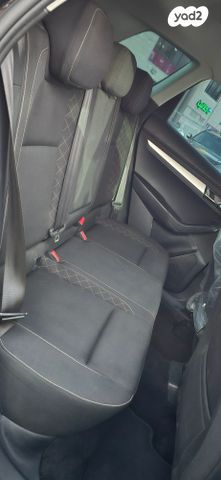 סקודה קארוק