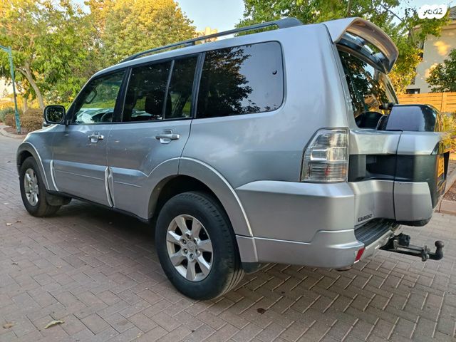 מיצובישי פג'רו