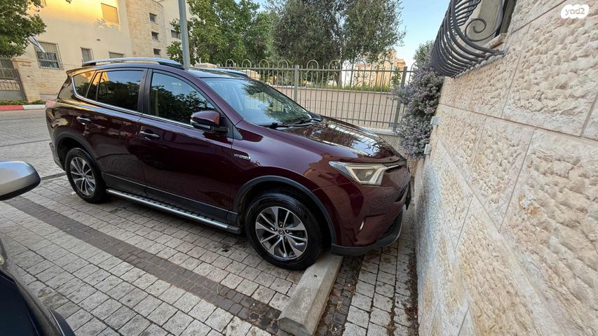טויוטה RAV4
