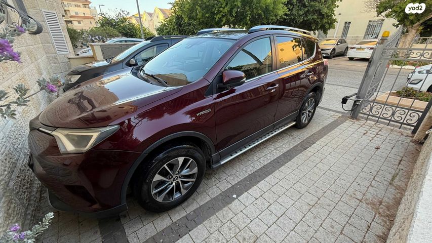 טויוטה RAV4