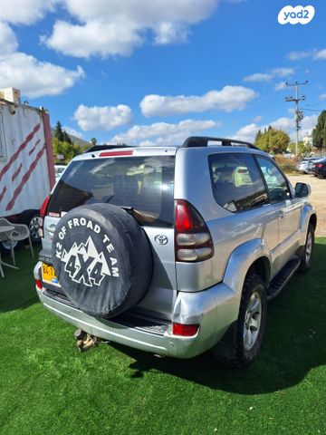 טויוטה לנד קרוזר