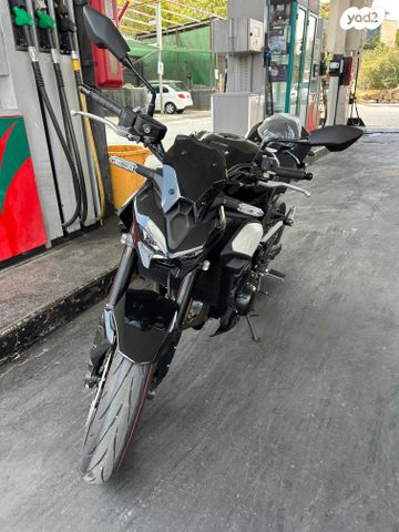 קאוואסאקי Z900