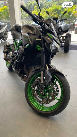 מודעת רכב קאוואסאקי Z900