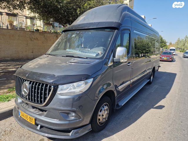 מיניבוסים ורכבי הסעות