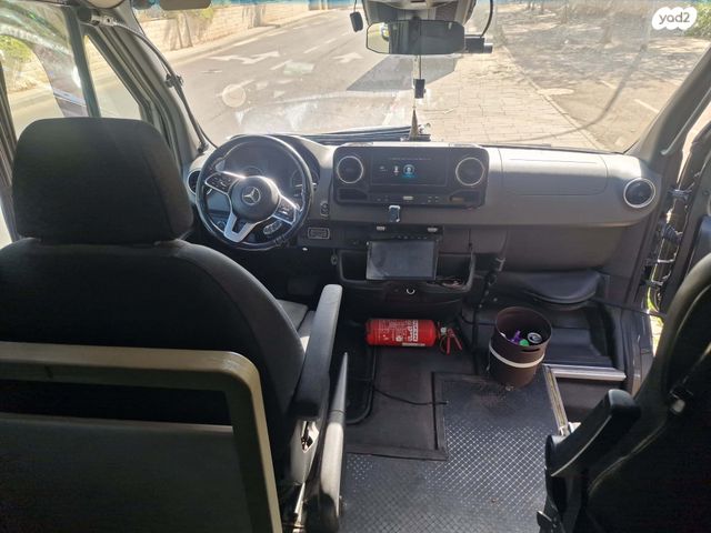 מיניבוסים ורכבי הסעות