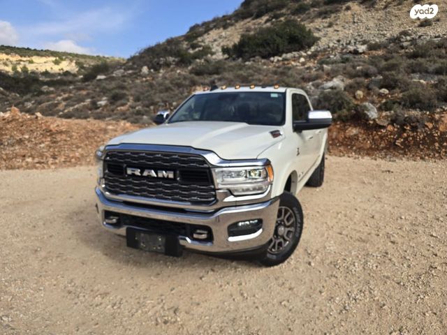 מודעת רכב דודג'