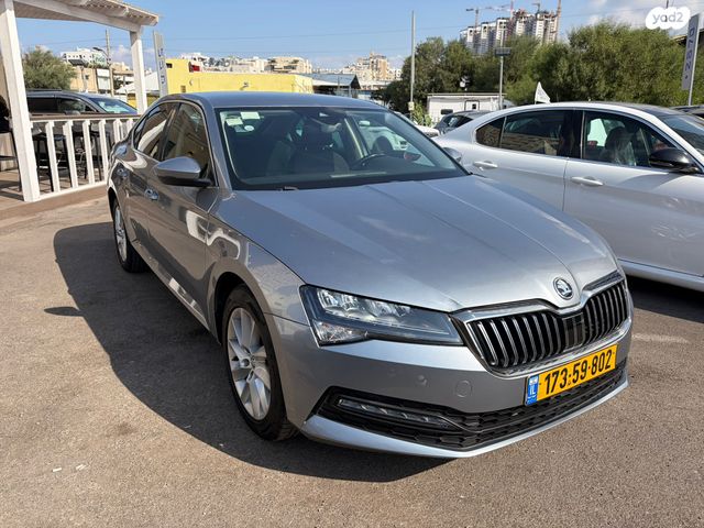מודעת רכב סקודה סופרב 1