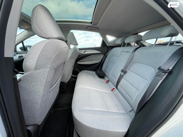 ג׳ילי Geometry C