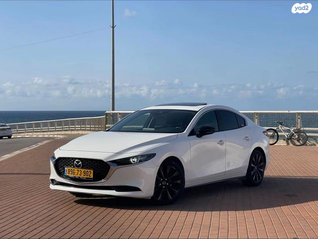 מודעת רכב מאזדה 3