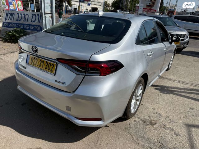 טויוטה קורולה